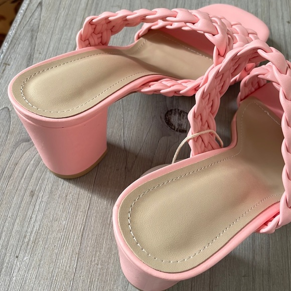NEW Double Braided Strap Block Heel Sandals - Picture 11 of 11
